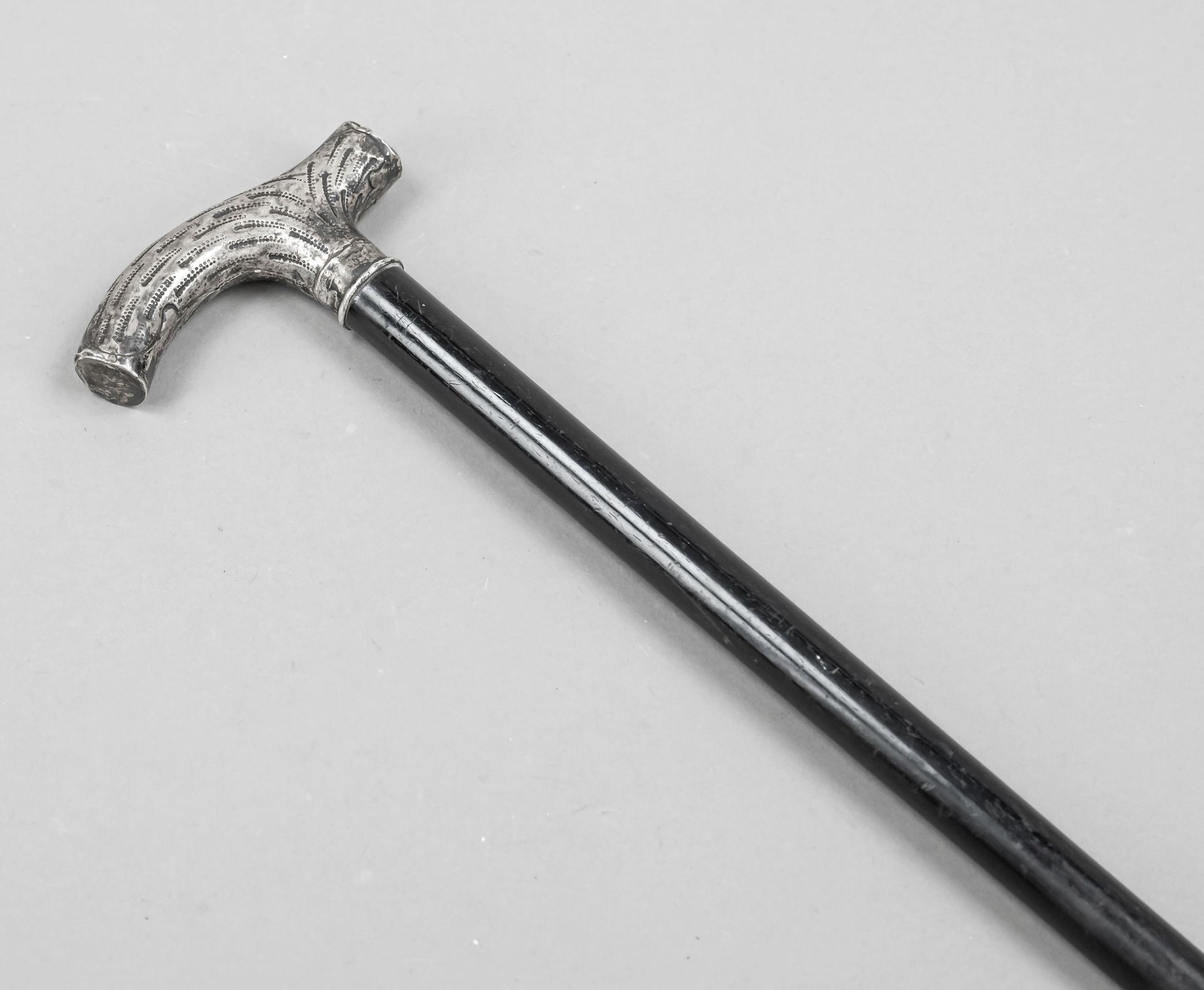 Walking stick with silver handle, probably German, 20th century, silver 800/000, with engraved