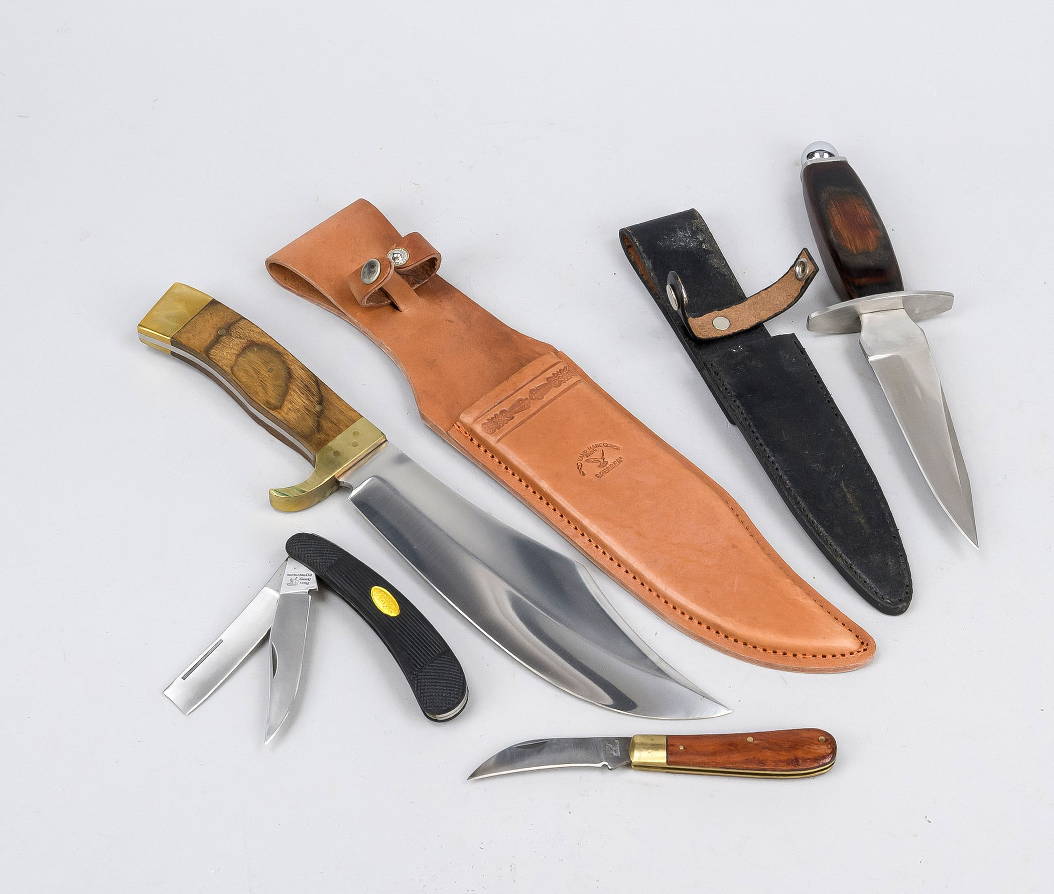 "Birds" knife collection, 2nd half of the 20th century. A large fixed knife in broad Bowie shape,