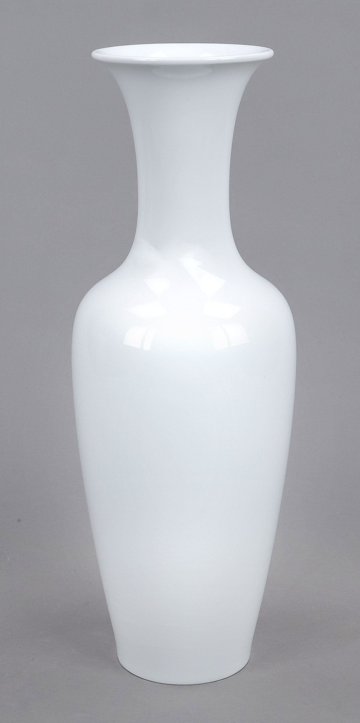 Vase Asia, KPM Berlin, mark 1992-2000, 1st choice, shape Asia large, design Johannes Henke 1975,