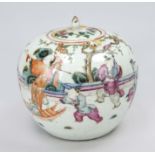 Famille Rose lidded pot, China, 19th century (Qing). Revolving decoration with children/boys playing