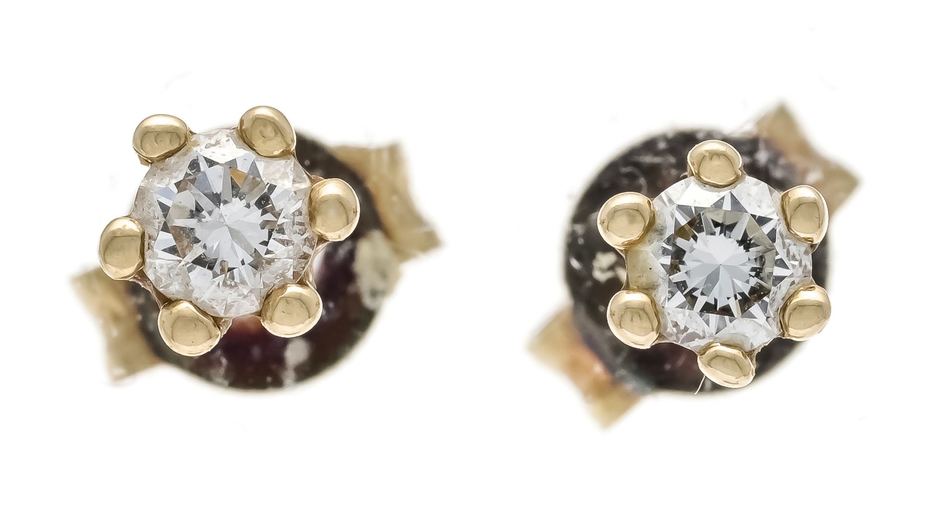 Brilliant stud earrings GG 585/000 with 2 brilliant-cut diamonds, total 0.30 ct l.tintedW/VS-SI, 1.1