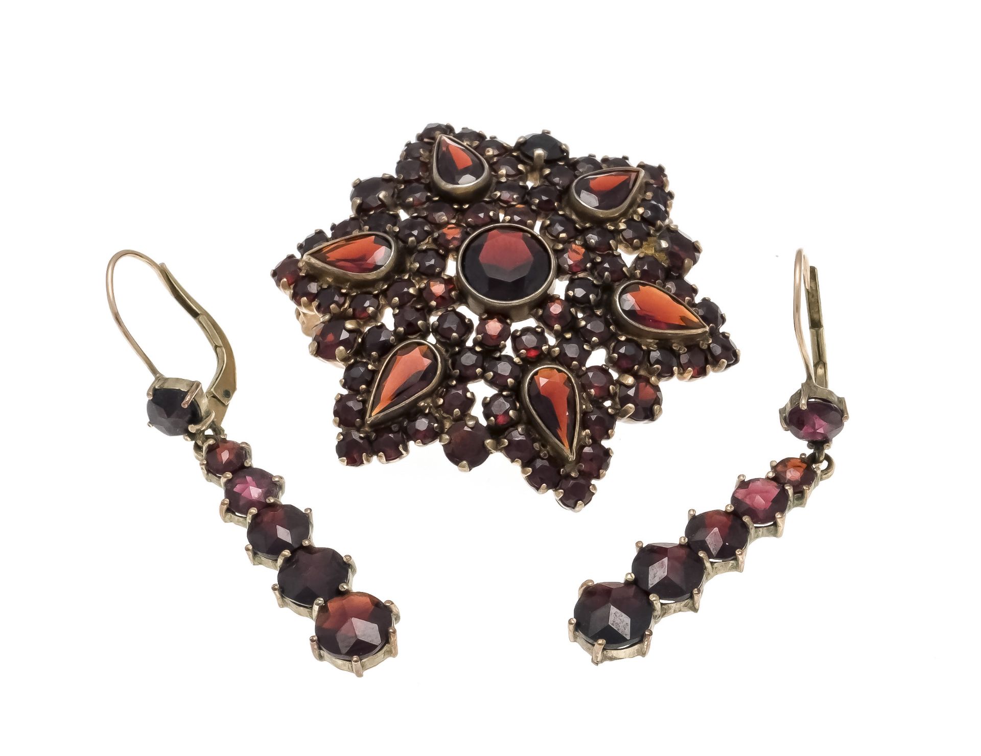 2 pieces of garnet jewelry, gold-plated metal, with round and drop-shaped faceted garnets 8 - 2