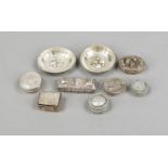 Mixed lot of nine small items, 20th century, various makers, silver of different finenesses, 7