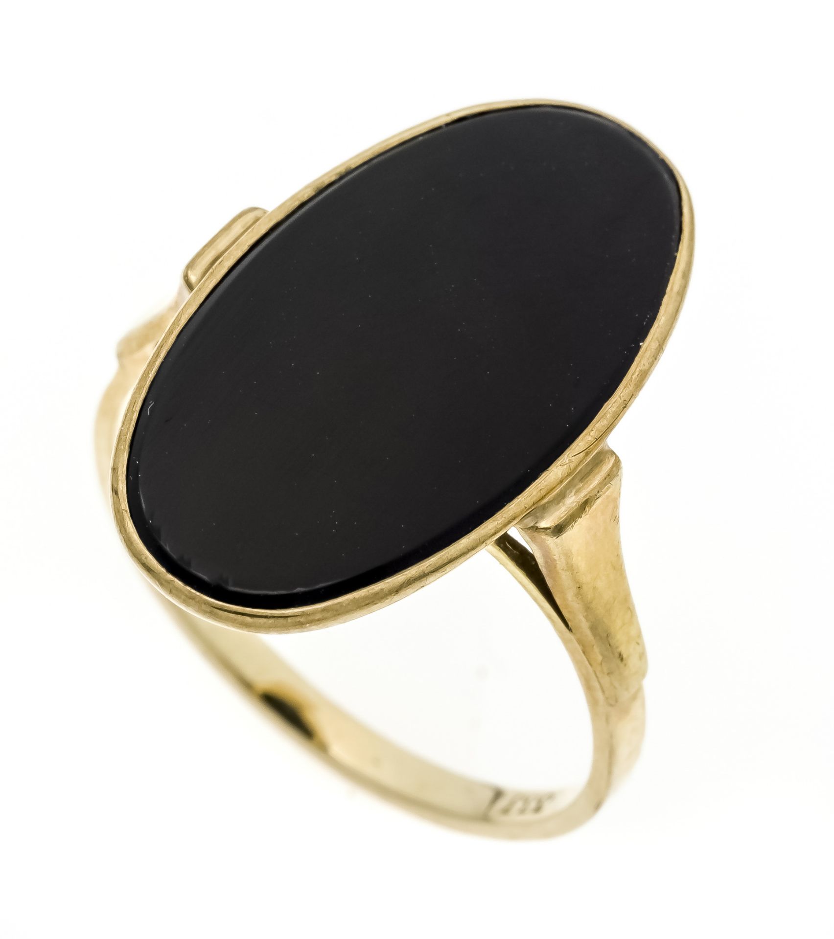 Onyx ring GG 333/000 with an oval onyx plate 22 x 11 mm, RG 58, 2.9 g