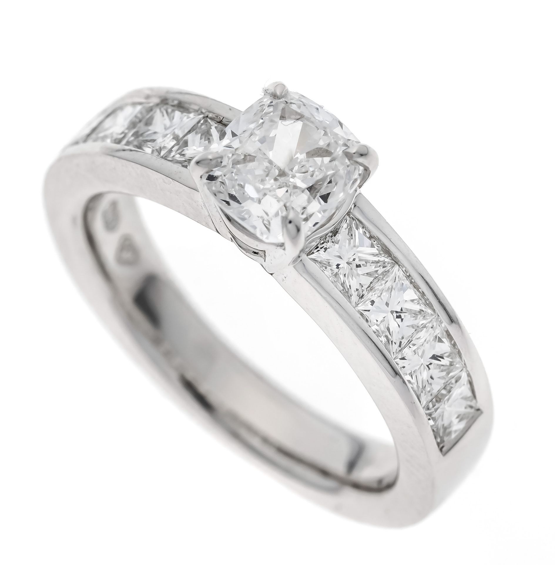 High-fine cushion diamond ring WG 750/000 with an excellent cushion-cut diamond 1.15 ct high-fine