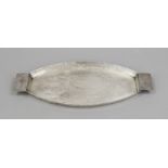 Longitudinal oval Art Deco plate, Austria, c. 1930, MZ hammered, silver 800/000, handles on the