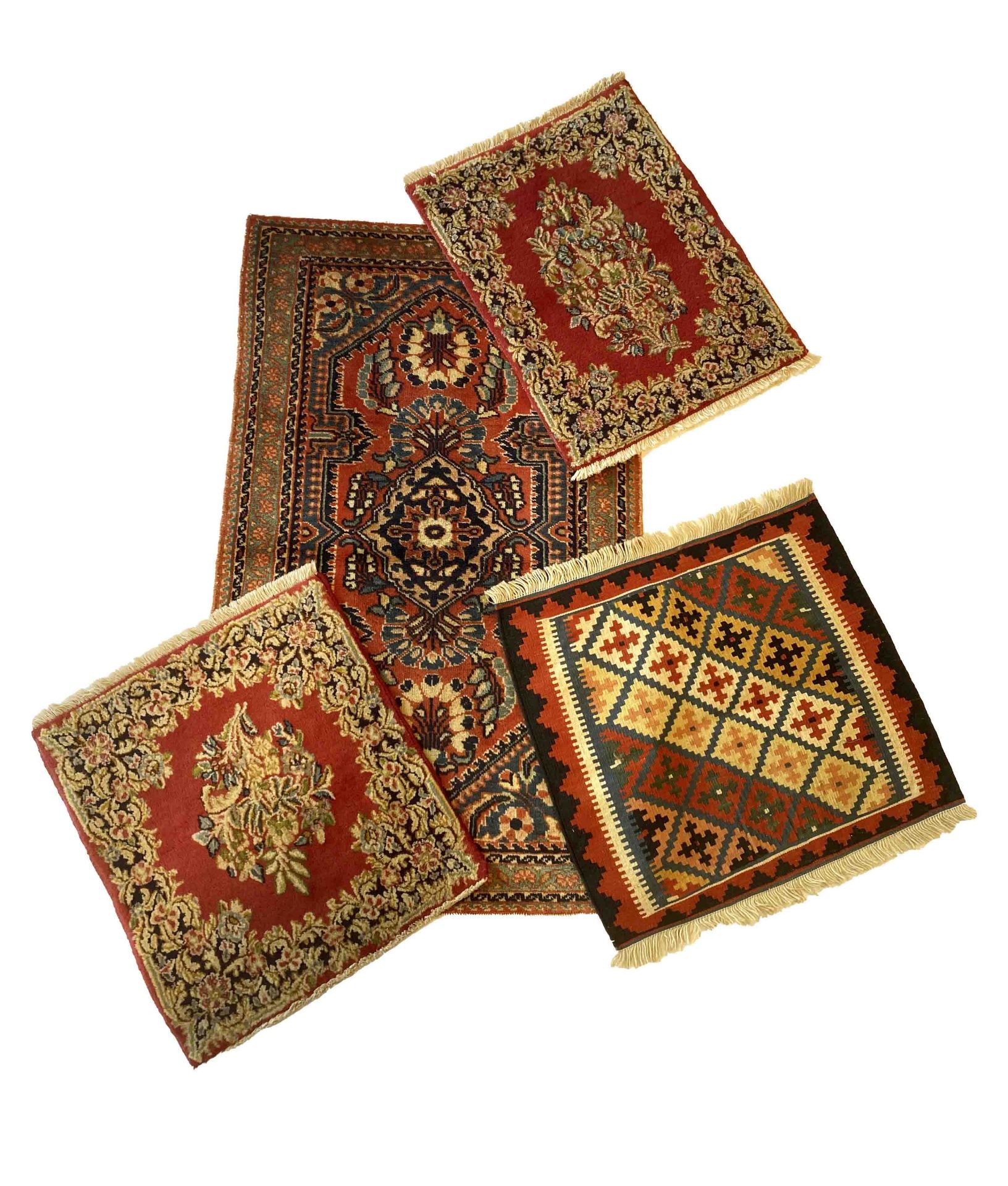4 small rugs, 1 x kilim 57 x 63 cm, 1 x Lilian 126 x 77 cm and 2 x Kirman (1 x 57 x 52 cm/1 x 68 x