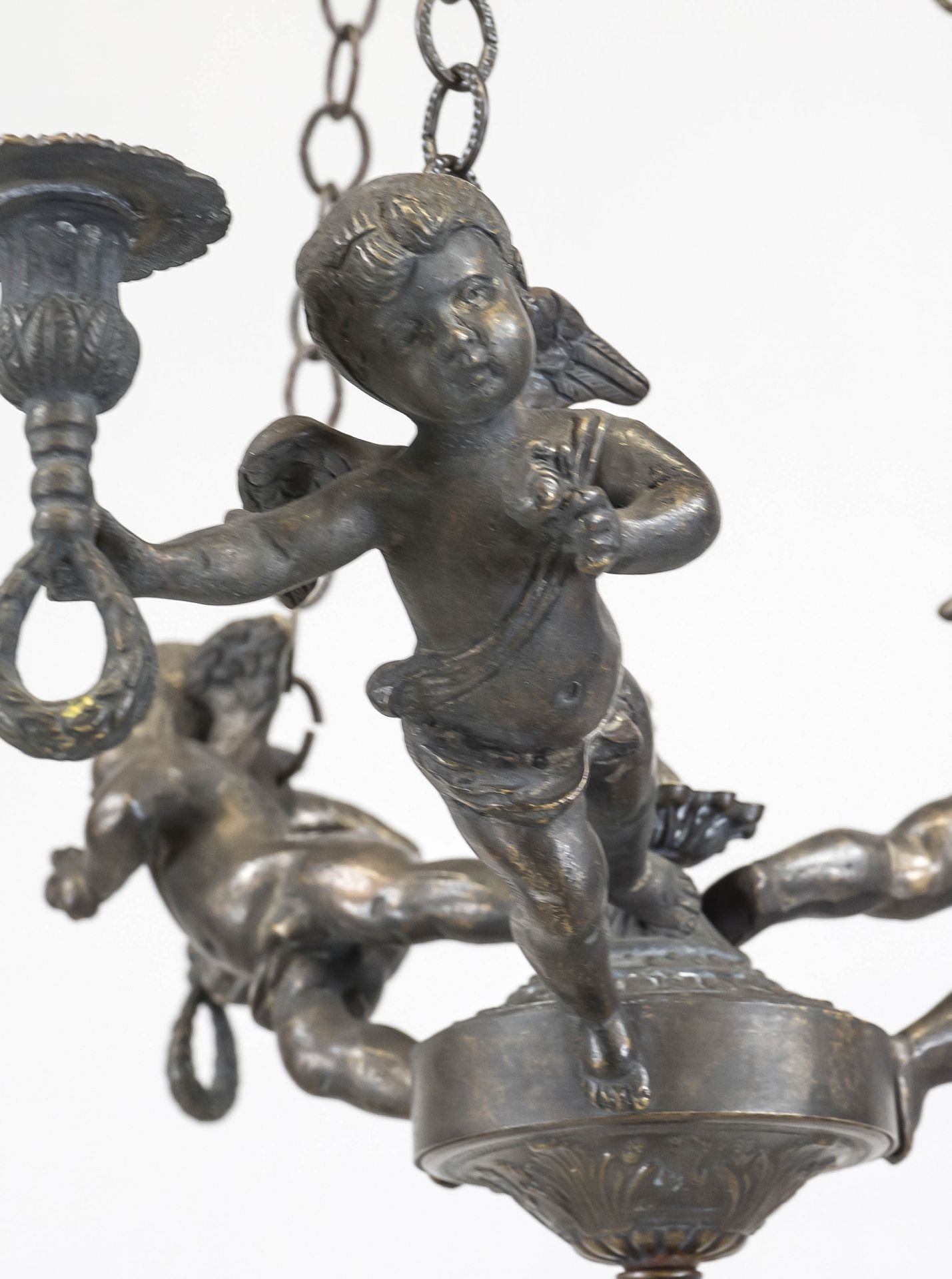 Empire-style ceiling chandelier, 19th century, bronze. 3 putti on an ornamented console holding vase - Image 2 of 2