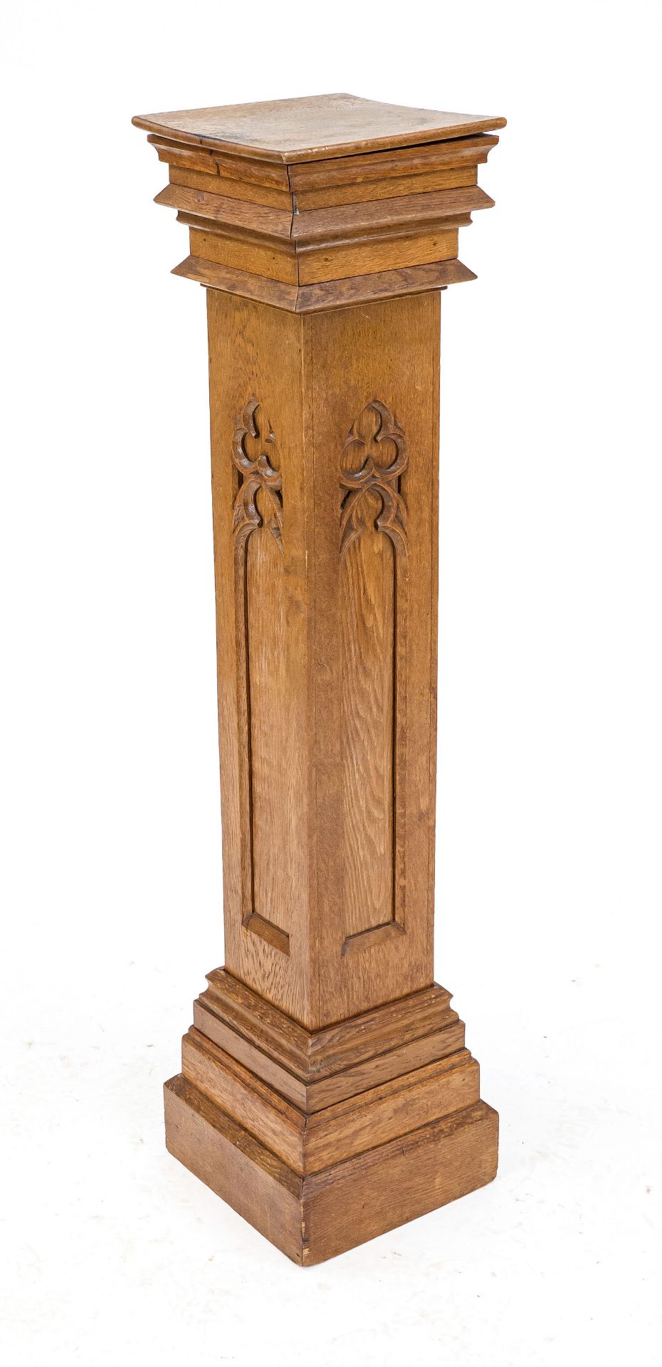 Palm pedestal in neo-Gothic style around 1900, oak, 114 x 26 x 26 cm