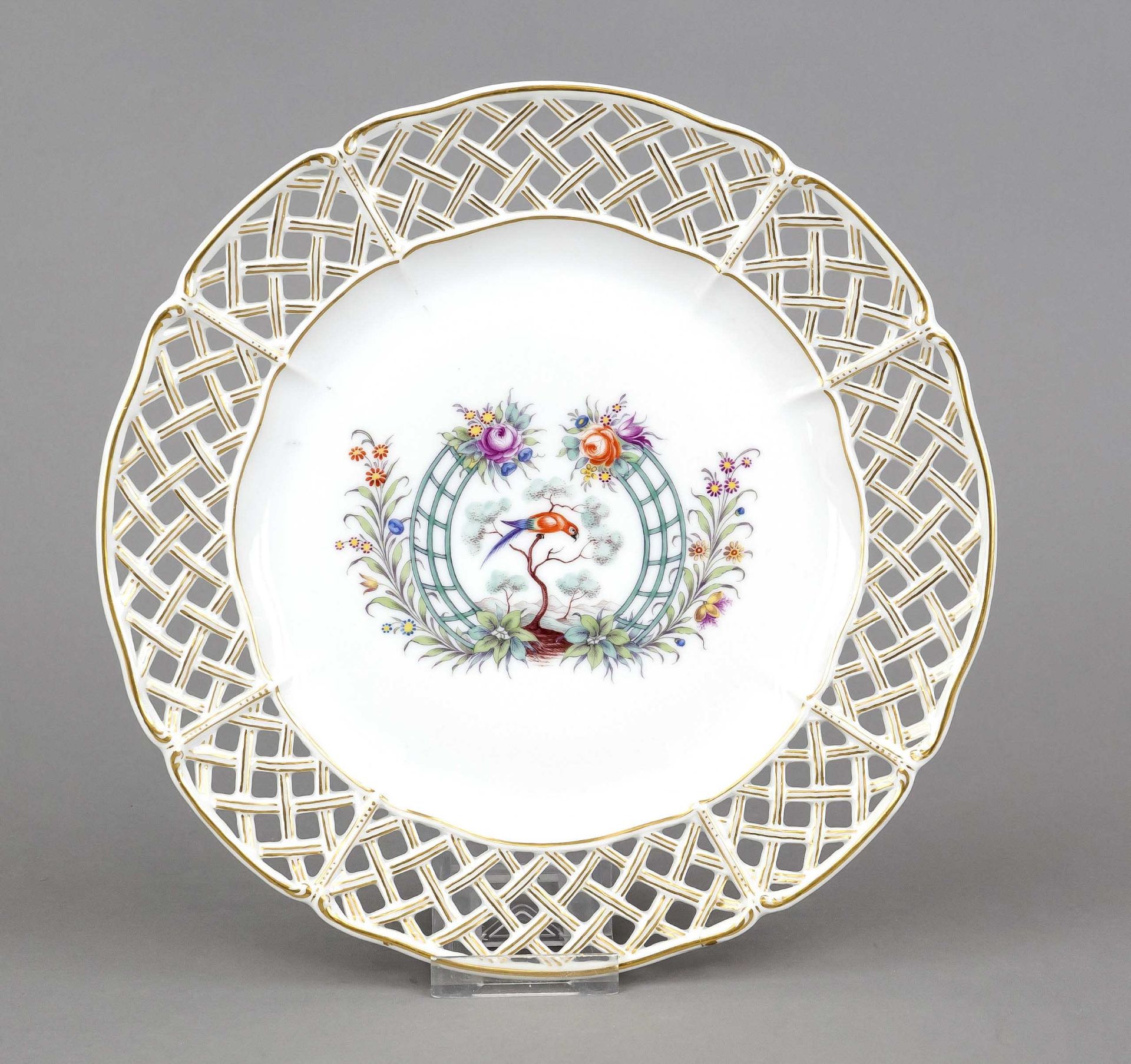 Breakthrough plate, Nymphenburg, mark 1910-75, polychrome painting with exotic bird in stylized