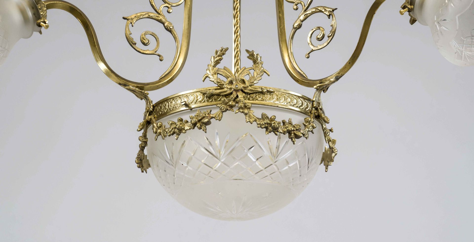 Ceiling lamp, late 19th century Ornamented brass wreath with garland on a three-pass frame with - Image 3 of 3