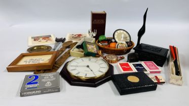 A BOX OF VINTAGE COLLECTIBLES TO INCLUDE PLAYING CARDS,