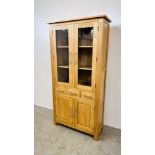 MODERN SOLID LIGHT OAK GLAZED TOP CABINET WITH DRAWERS AND CABINET TO BASE, W 90CM, D 38CM, H 180CM.