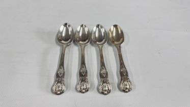 4 WILLIAM IV LARGE KING'S PATTERN SILVER TEASPOONS, W.