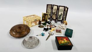 A BOX OF VINTAGE COLLECTIBLES TO INCLUDE A MINIATURE ORIENTAL 4 FOLD SCREEN, LACQUERED BOX,