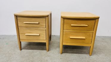 A PAIR OF ERCOL LIGHT OAK CHILTERN BEDSIDE CHESTS, W 45CM X D 45CM X H 54CM.