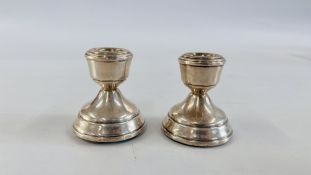 PAIR OF SILVER SQUAT CANDLESTICKS BIRMINGHAM 1971 HEIGHT 6.5CM.