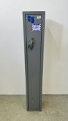 BRATTONSOUND 3 GUN STEEL SECURITY CABINET (GREY FINISH).