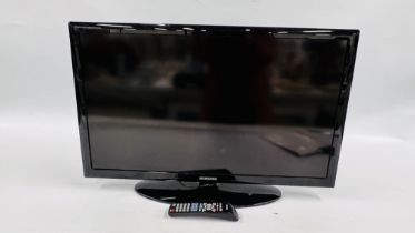 SAMSUNG 32" FLAT SCREEN TV WITH REMOTE - SOLD AS SEEN.
