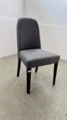 A MODERN GREY UPHOLSTERED SIDE CHAIR.