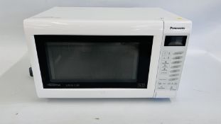 PANASONIC NN-CT55W MICROWAVE - SOLD AS SEEN.