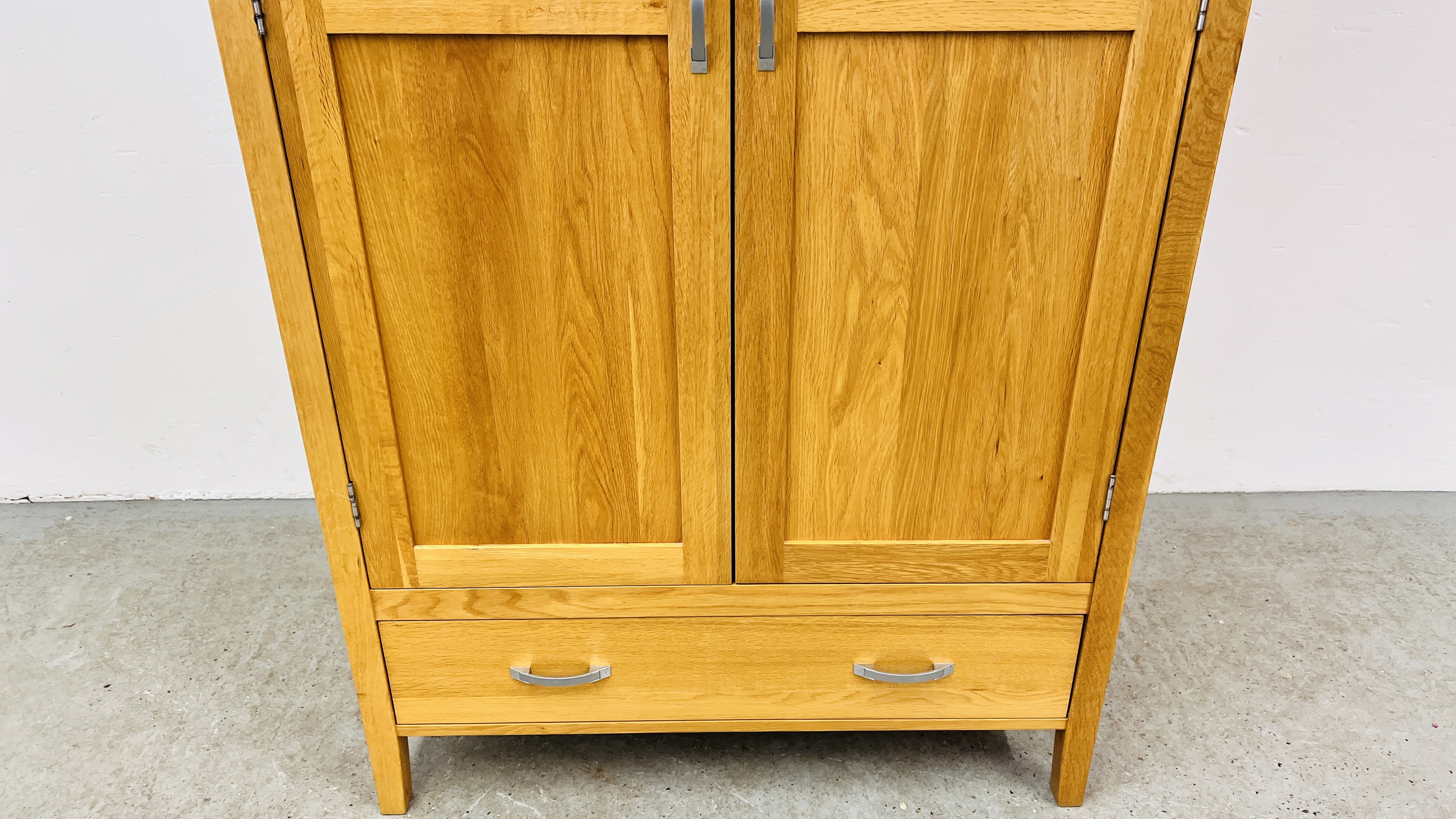 A SOLID LIGHT OAK DOUBLE WARDROBE WITH DRAWER TO BASE, W - 110CM, D - 60CM, H - 191CM. - Image 5 of 8