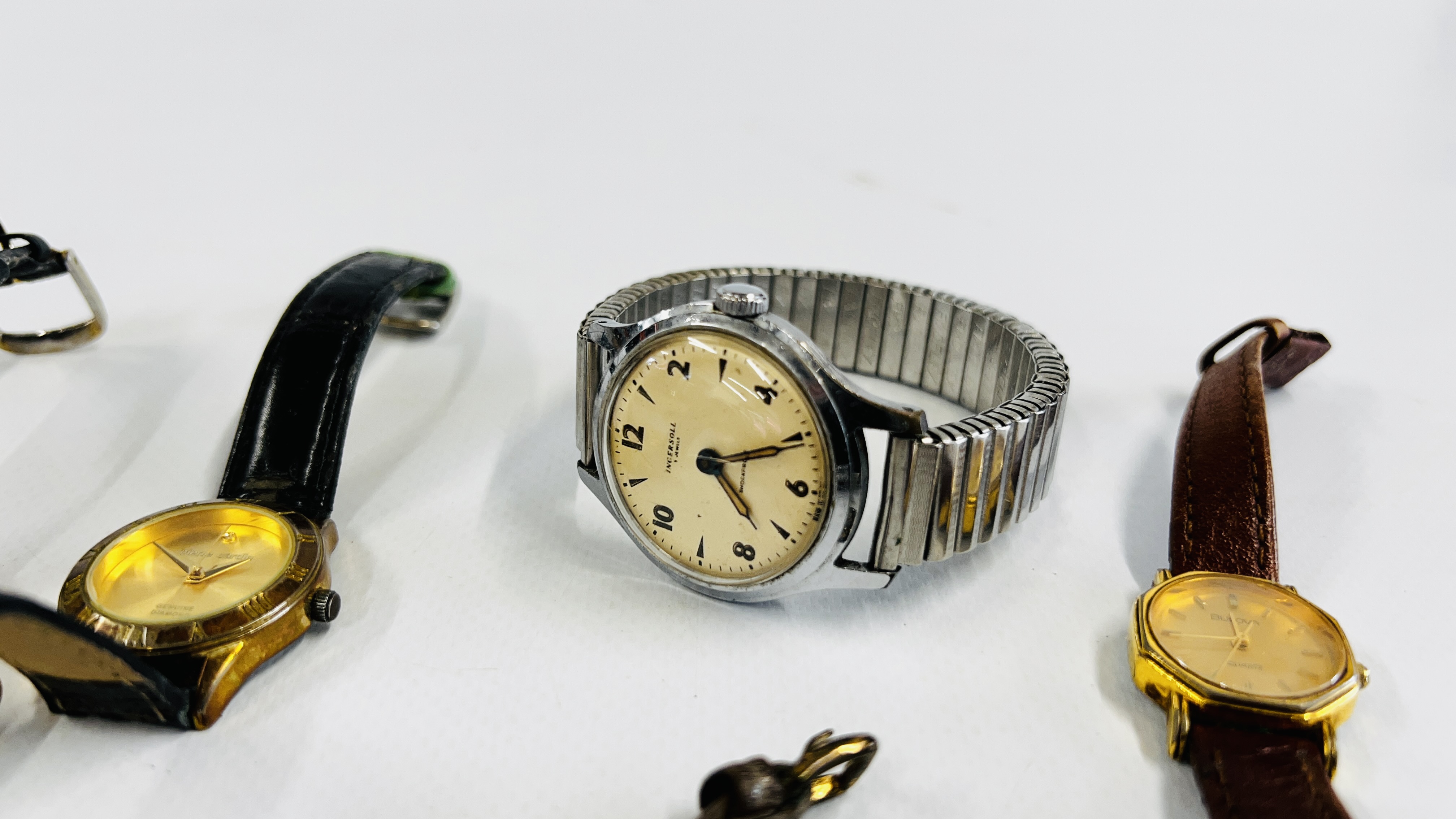 A GROUP OF VINTAGE WATCHES TO INCLUDE EXAMPLES MARKED CORVETTE, INGERSOLL & ORIS ETC. - Image 5 of 7