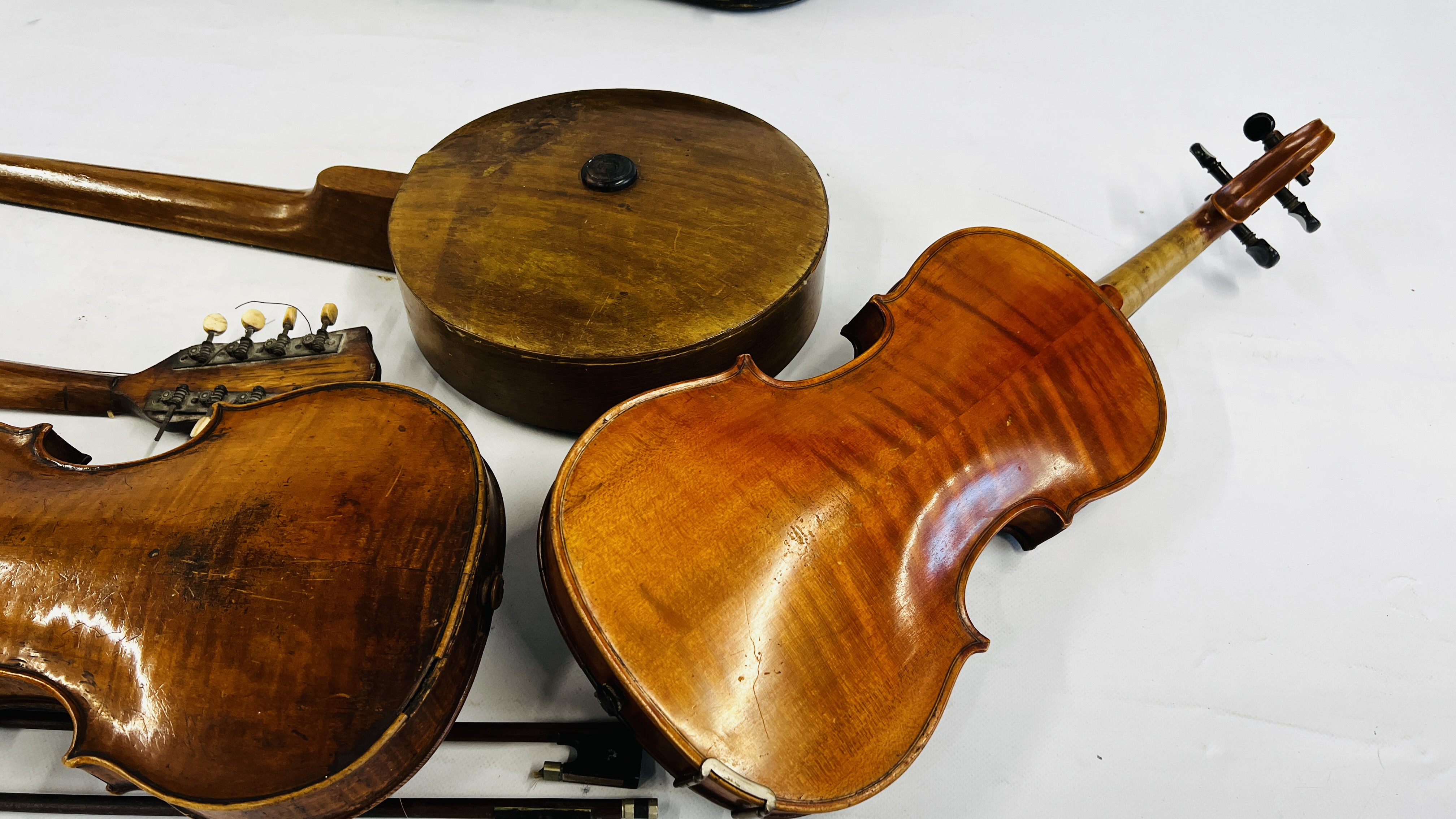 A VINTAGE ITALIAN MANDOLIN, TWO VIOLINS, BANJO AND A VIOLIN CASE A/F. - Image 11 of 15