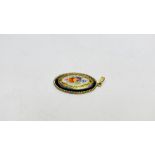 A MEISSEN SILVER SET PORCELAIN PENDANT IN BOX.