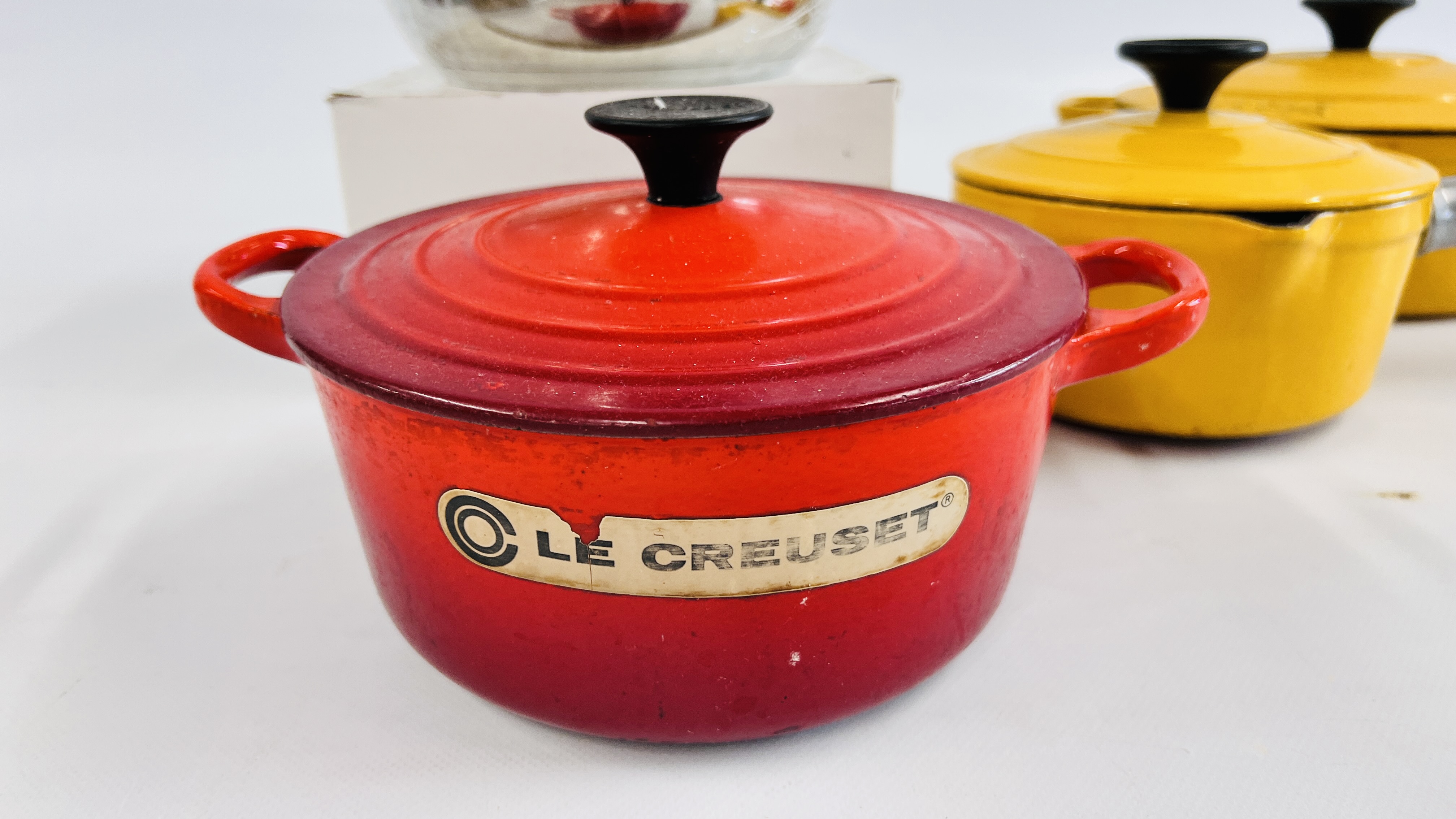 3 X LE CREUSET CAST PANS ALONG WITH A STAINLESS STEEL STEAMER. - Image 2 of 6