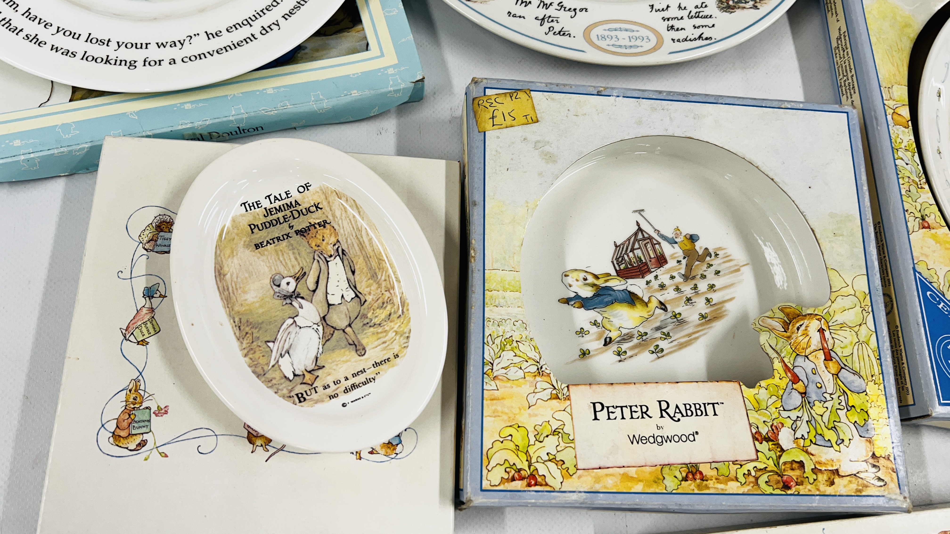 AN EXTENSIVE COLLECTION OF WEDGEWOOD BEATRIX POTTER AND PETER RABBIT CERAMICS TO INCLUDE PLATES, - Image 3 of 11