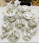 A ROYAL DOULTON LARCHMONT TC 1019 TEA AND DINNER SERVICE APPROX 66 PIECES.