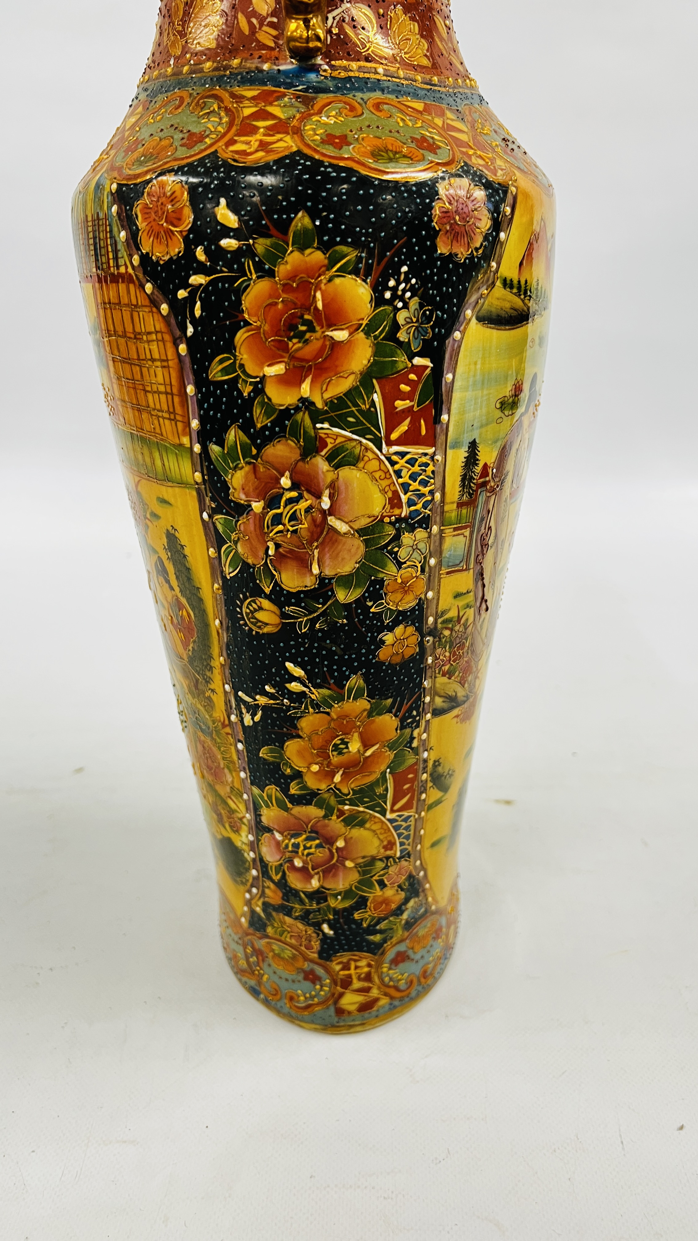 A LARGE REPRODUCTION ORIENTAL TWO HANDLED VASE. - H 60CM. - Image 12 of 13