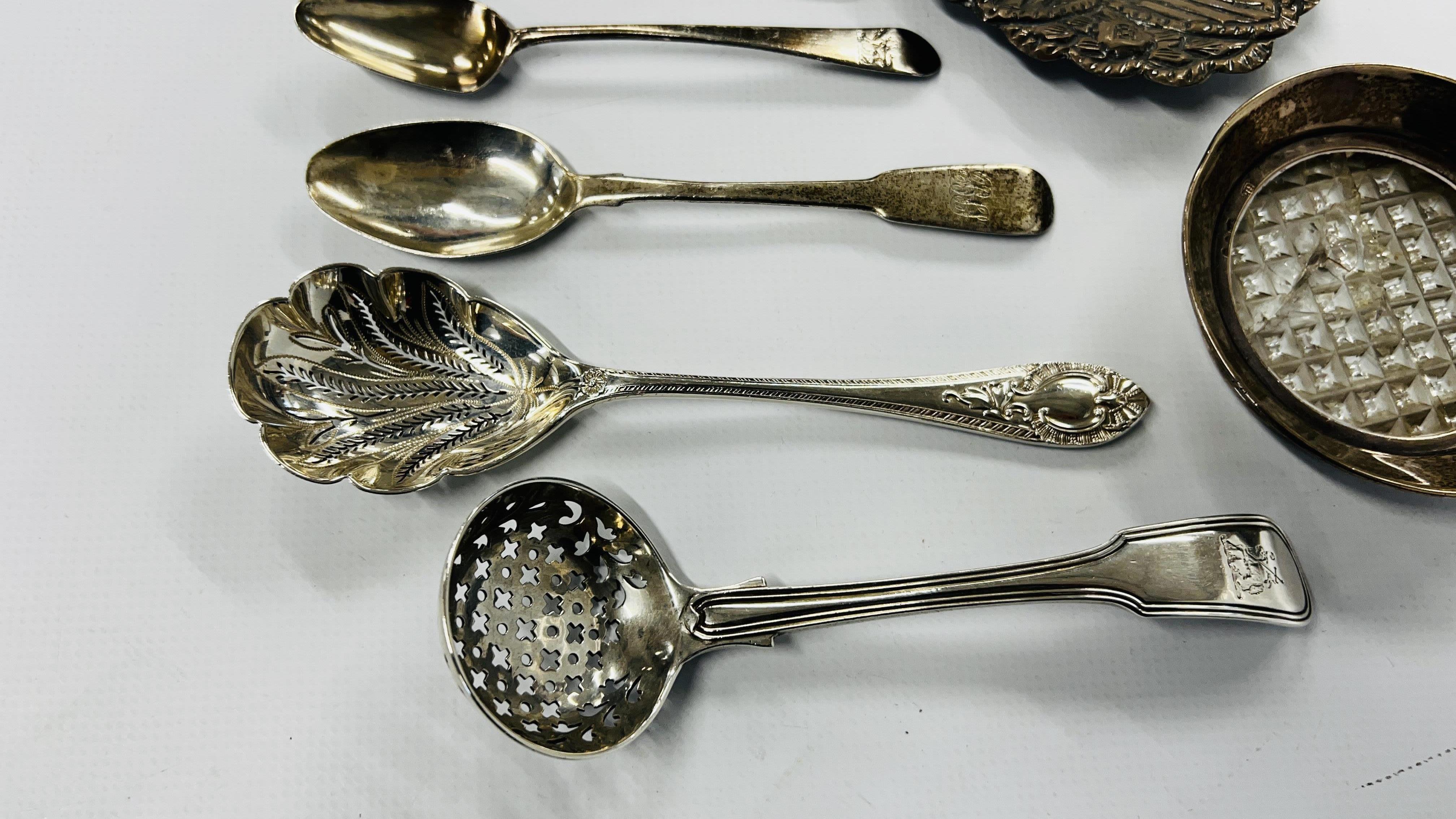 4 X VINTAGE SILVER SPOONS TO INCLUDE A SHEFFIELD EXAMPLE BY JOHN EDWARD BINGHAM, - Image 3 of 8