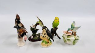 A GROUP OF 5 BIRD ORNAMENTS TO INCLUDE THE LEONARDO COLLECTION,