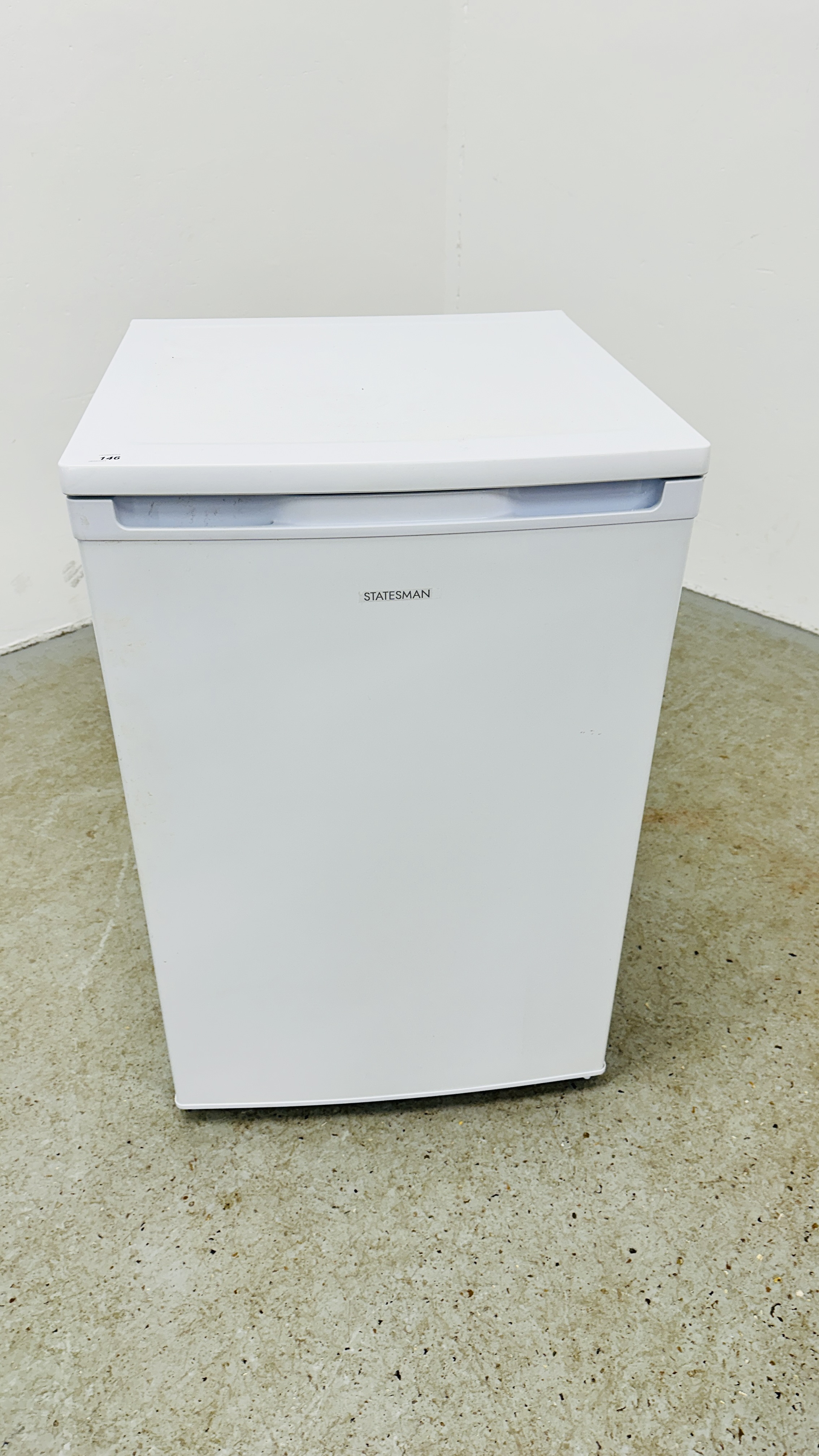 STATESMAN UNDER COUNTER FREEZER - SOLD AS SEEN. - Image 2 of 7