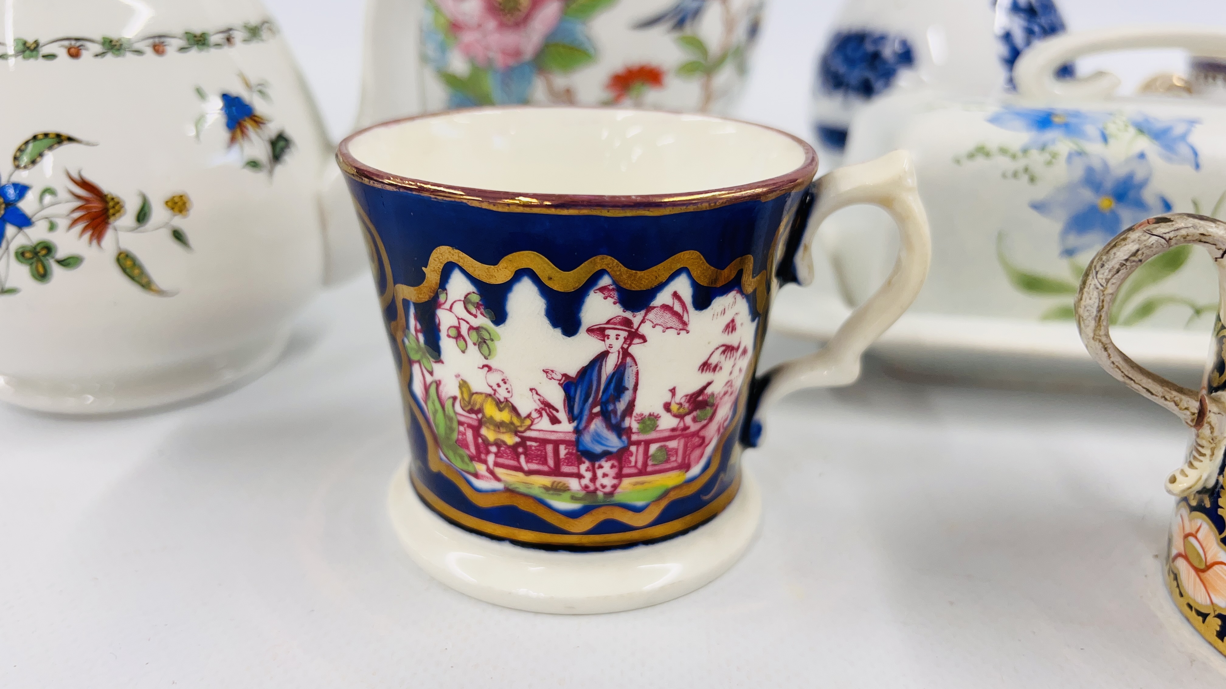 A GROUP OF COLLECTIBLE CABINET CHINA TO INCLUDE 3 DERBY COFFEE CANS AND 1 SAUCER, - Image 7 of 14