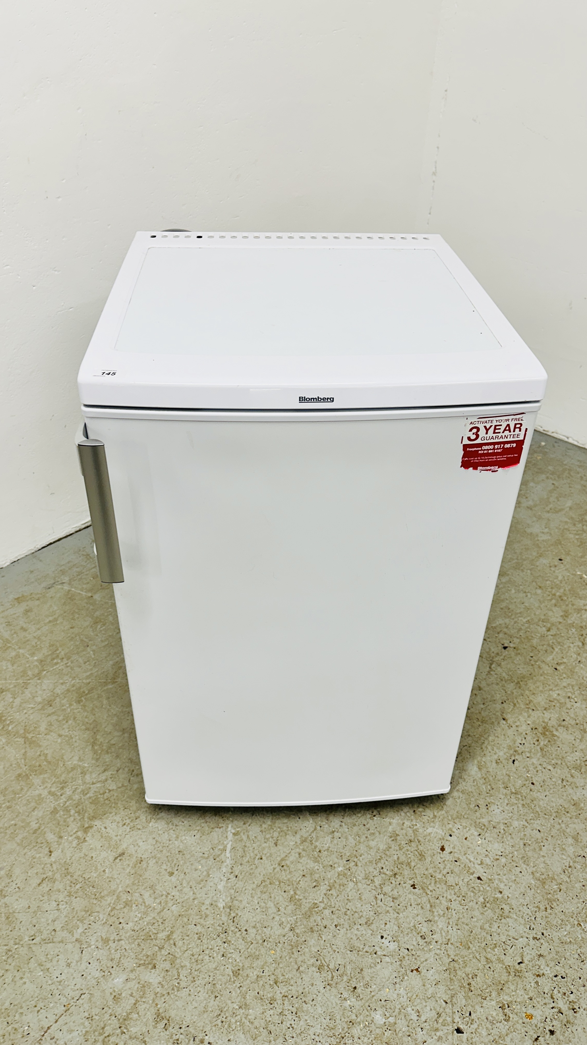 BLOMBERG UNDER COUNTER FREEZER - SOLD AS SEEN. - Image 2 of 6