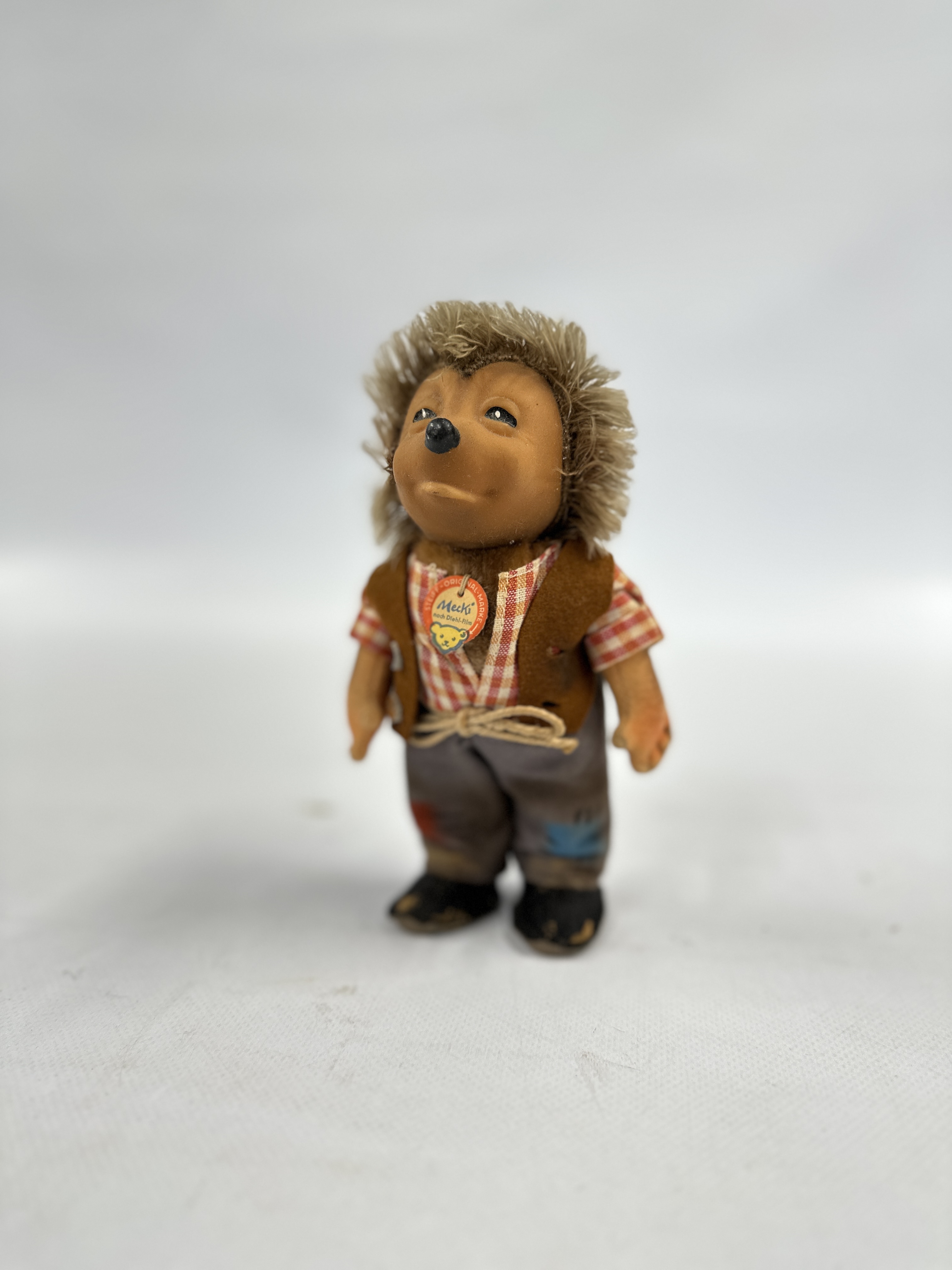 A VINTAGE STEIFF MECKI HEDGEHOG - H 17CM.