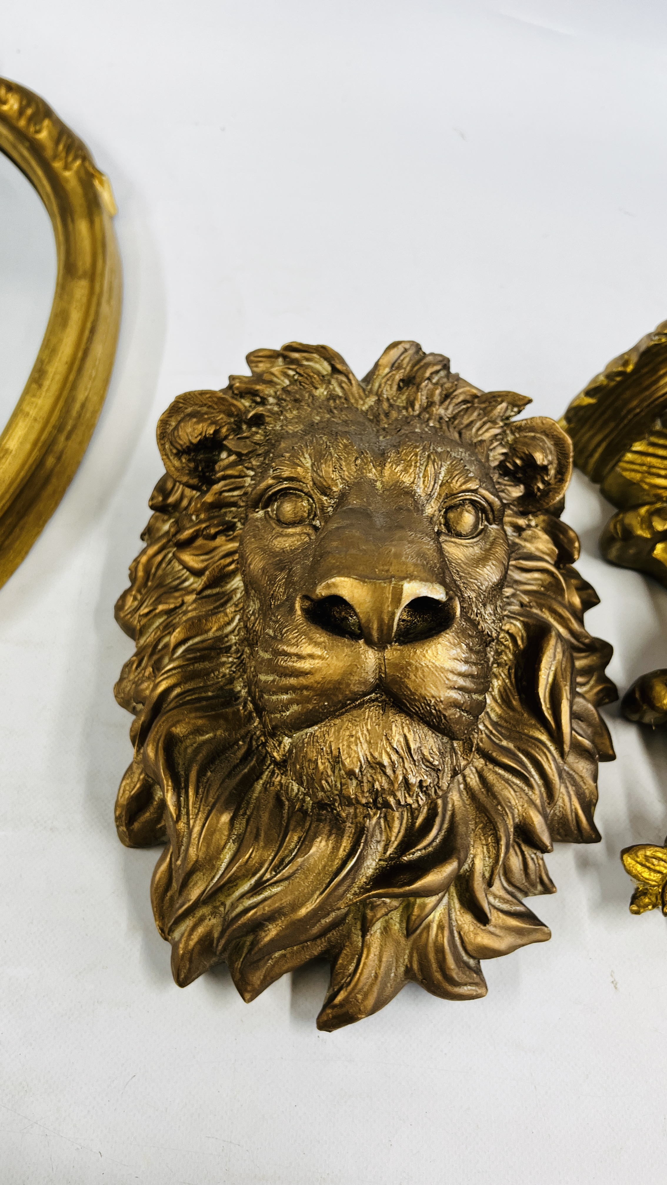 A PAIR OF REPRODUCTION GILT FINISH WINGS, REPRODUCTION GILT FINISH LIONS HEAD, - Image 4 of 6