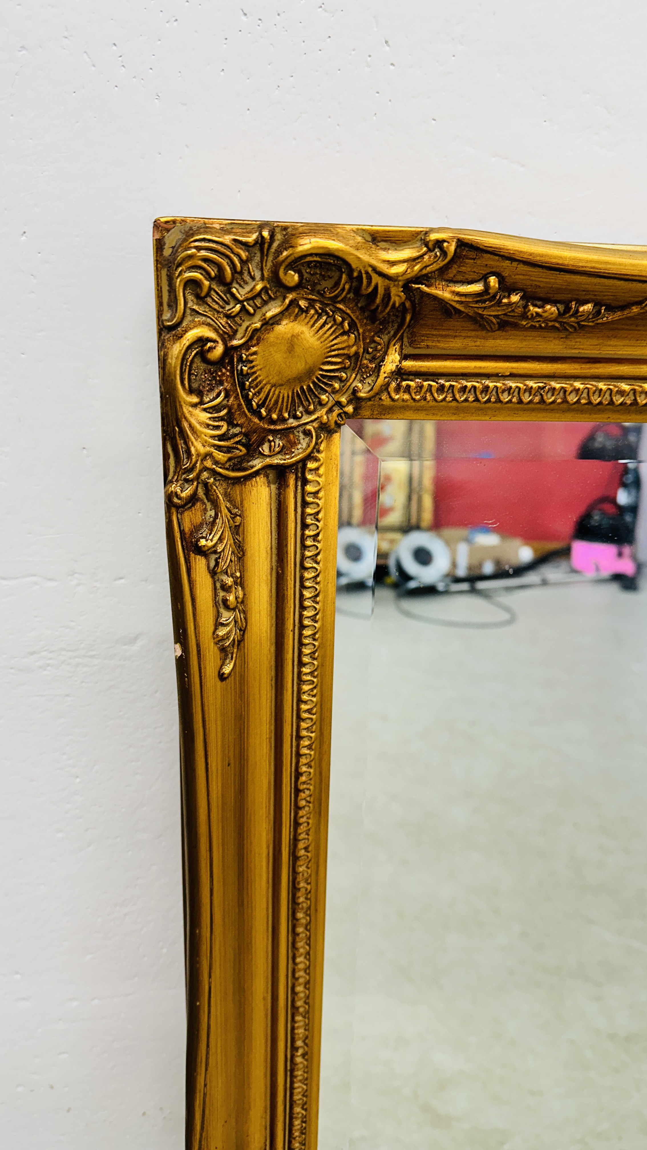 LARGE GILT FRAMED BEVEL PLATE MIRROR 74CM X 105CM. - Image 2 of 3