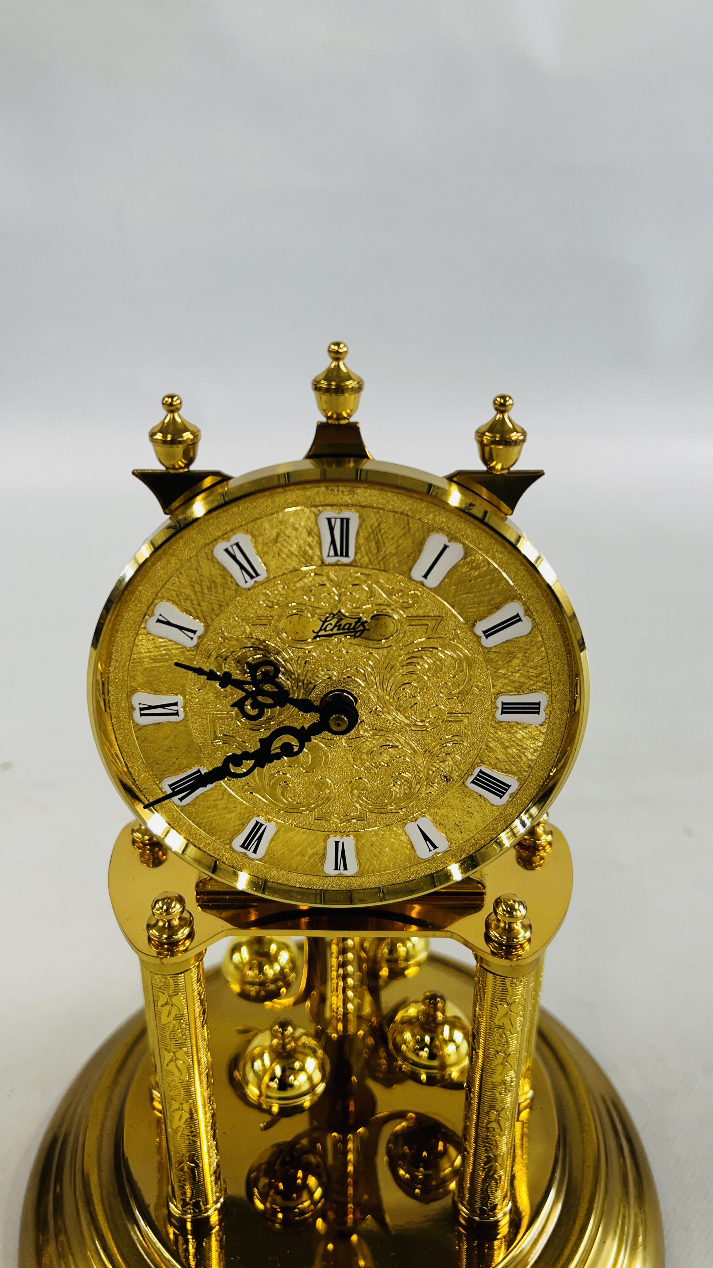 A GERMAN ANNIVERSARY CLOCK MARKED SCHATS, H 29CM. - Image 2 of 3