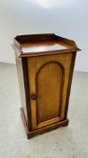 ANTIQUE MAHOGANY SINGLE DOOR POT CUPBOARD WITH UPSTAND.