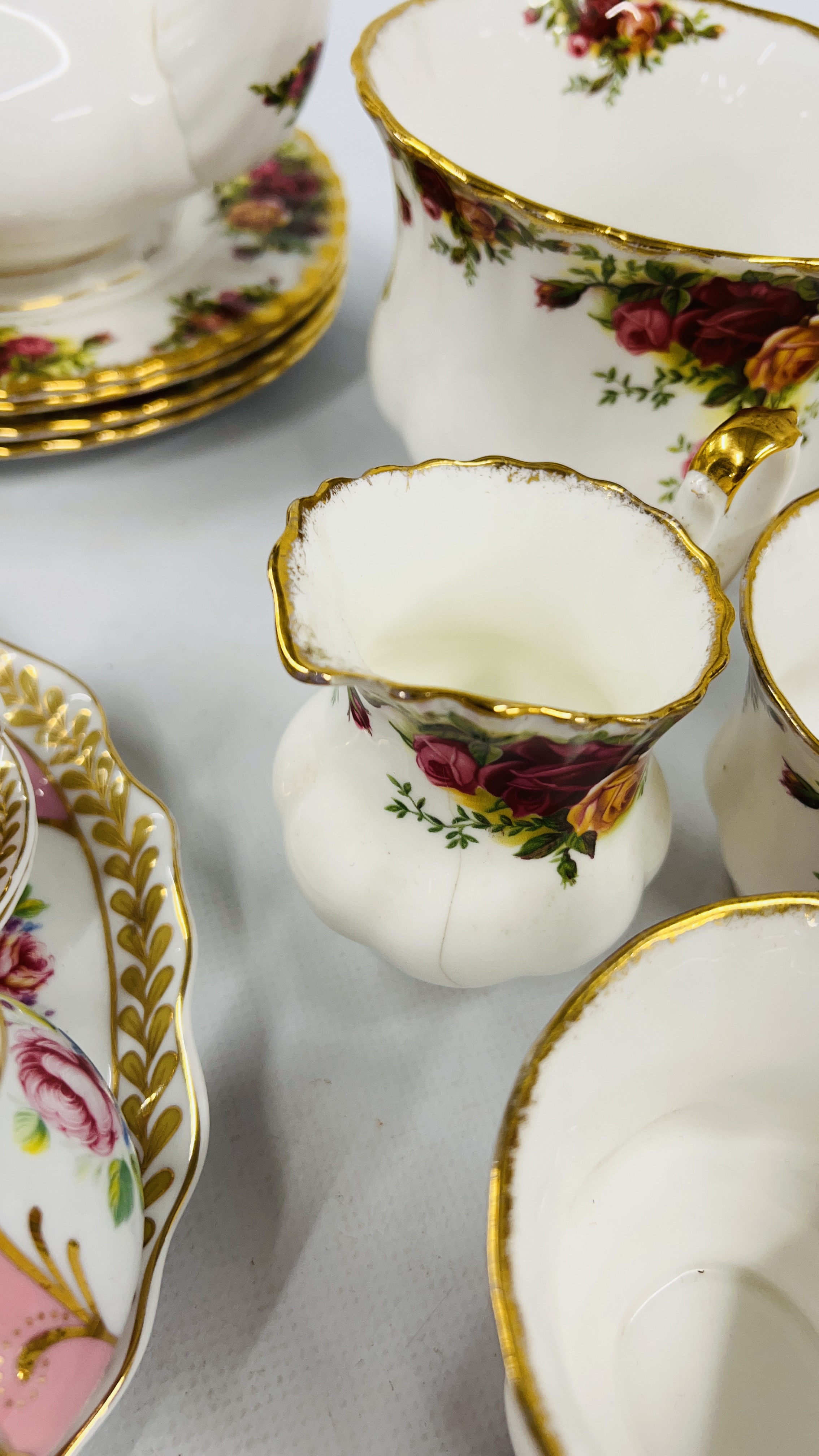 13 PIECES OF ROYAL ALBERT OLD COUNTRY ROSE TEA WARE, - Image 9 of 9