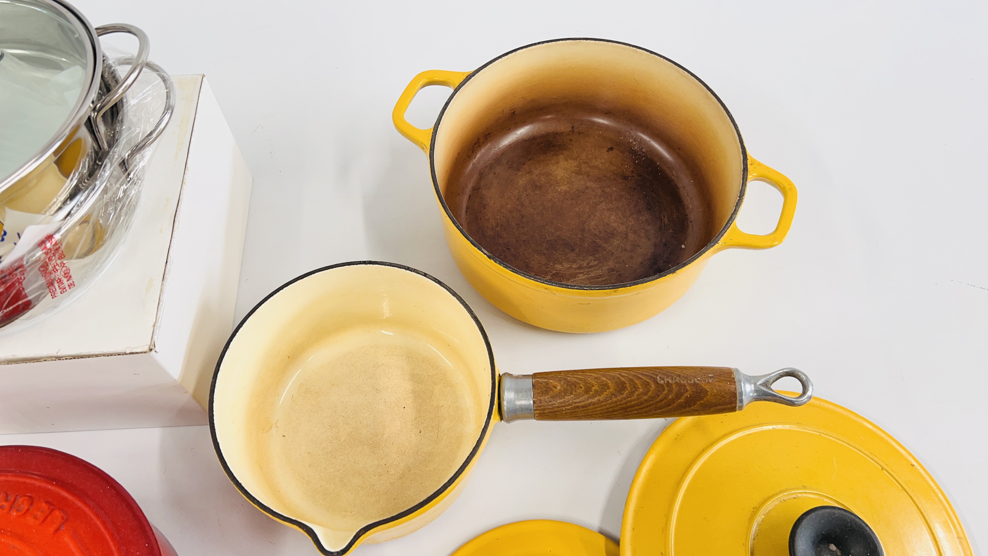 3 X LE CREUSET CAST PANS ALONG WITH A STAINLESS STEEL STEAMER. - Image 6 of 6