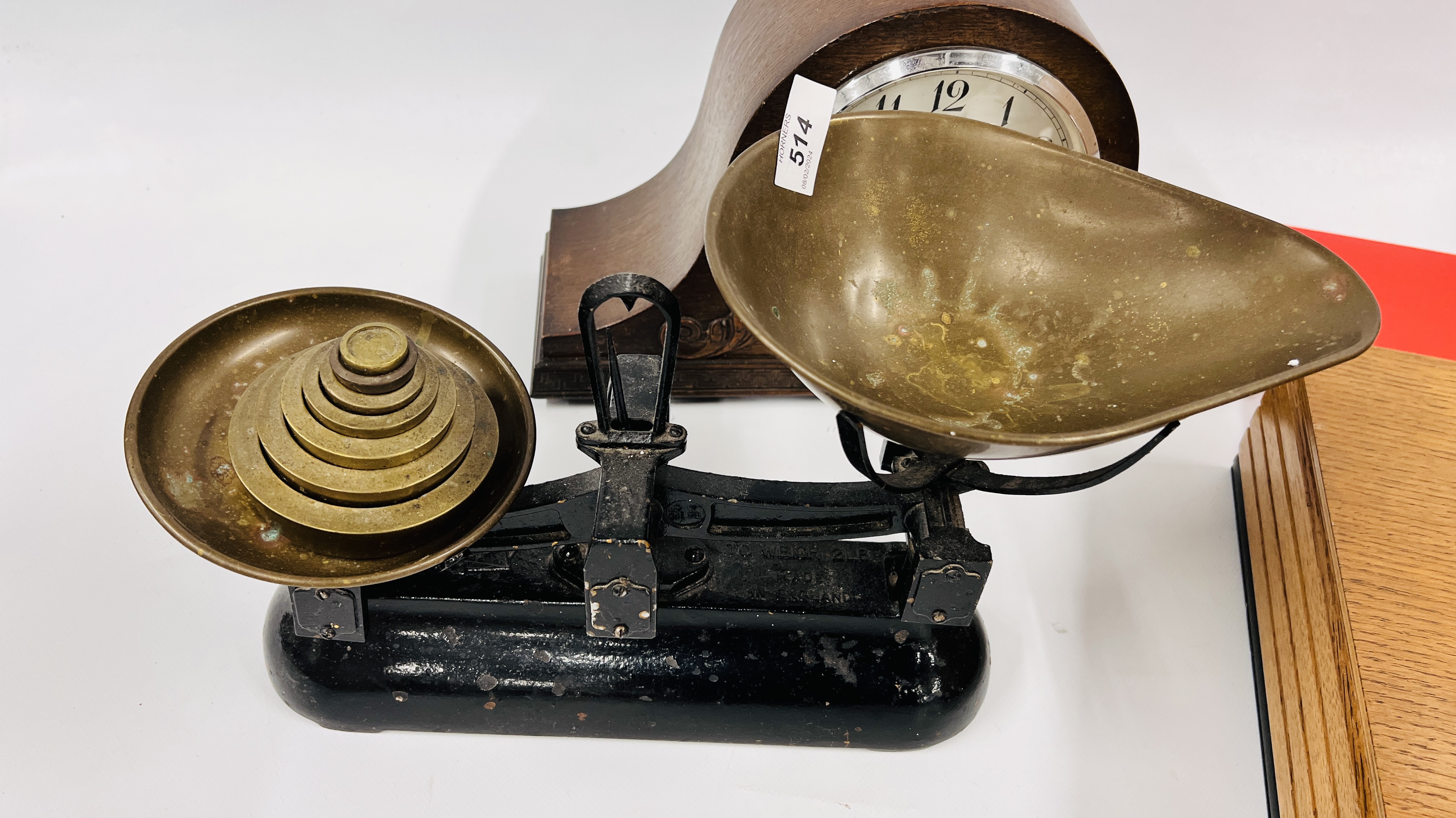 SET OF AVERY CAST KITCHEN SCALES COMPLETE WITH 7 WEIGHTS ALONG WITH MAHOGANY CASED MANTEL CLOCK AND - Image 2 of 7