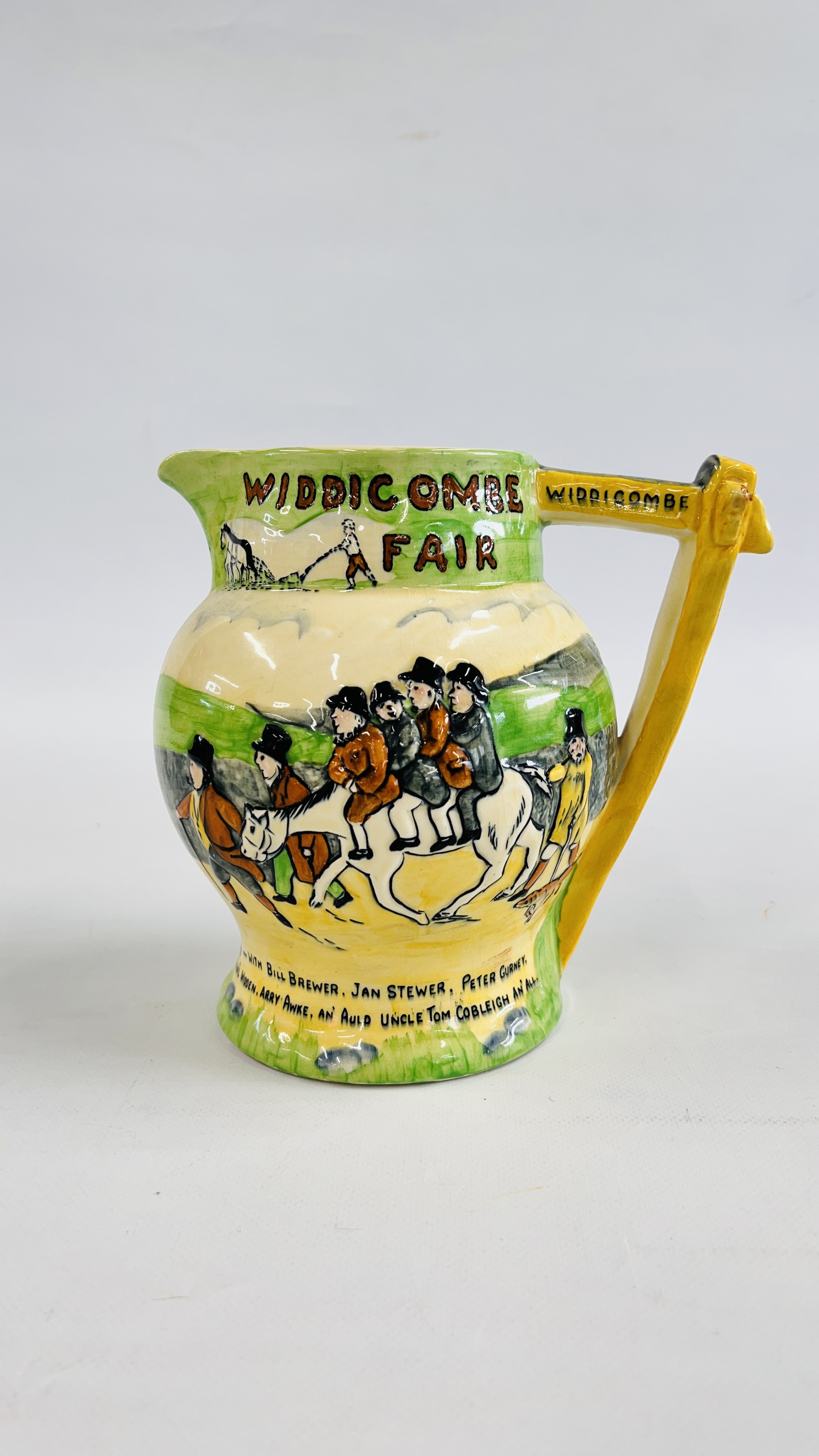 A CROWN DEVON "WIDDICOMBE" FAIR JUG - H 17CM.