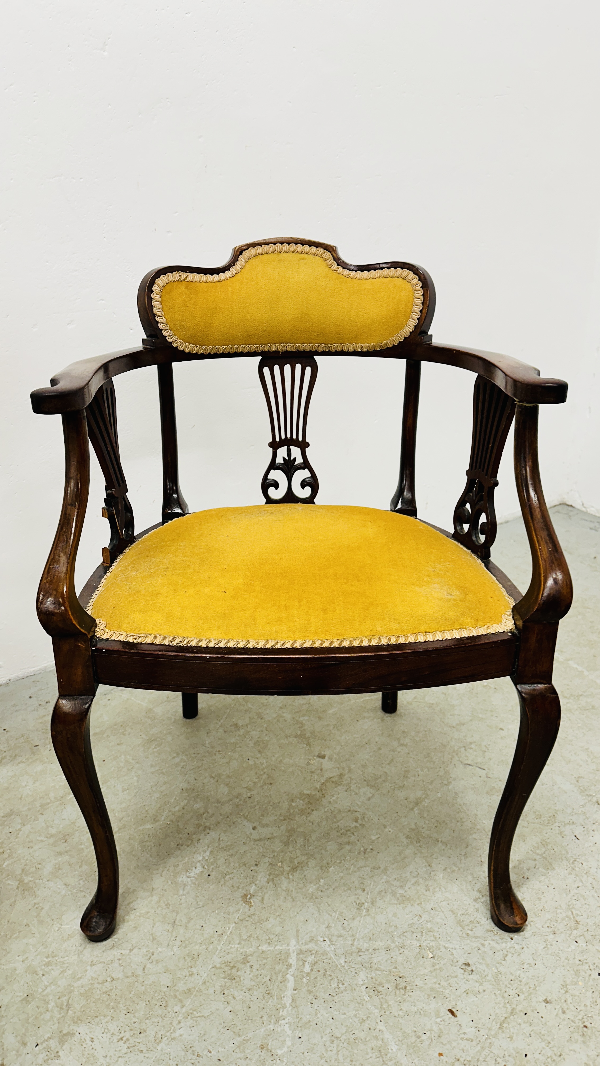 TWO ANTIQUE MAHOGANY SIDE CHAIRS WITH YELLOW UPHOLSTERED SEATS AND BACKS INCLUDING ELBOW WITH - Image 7 of 11