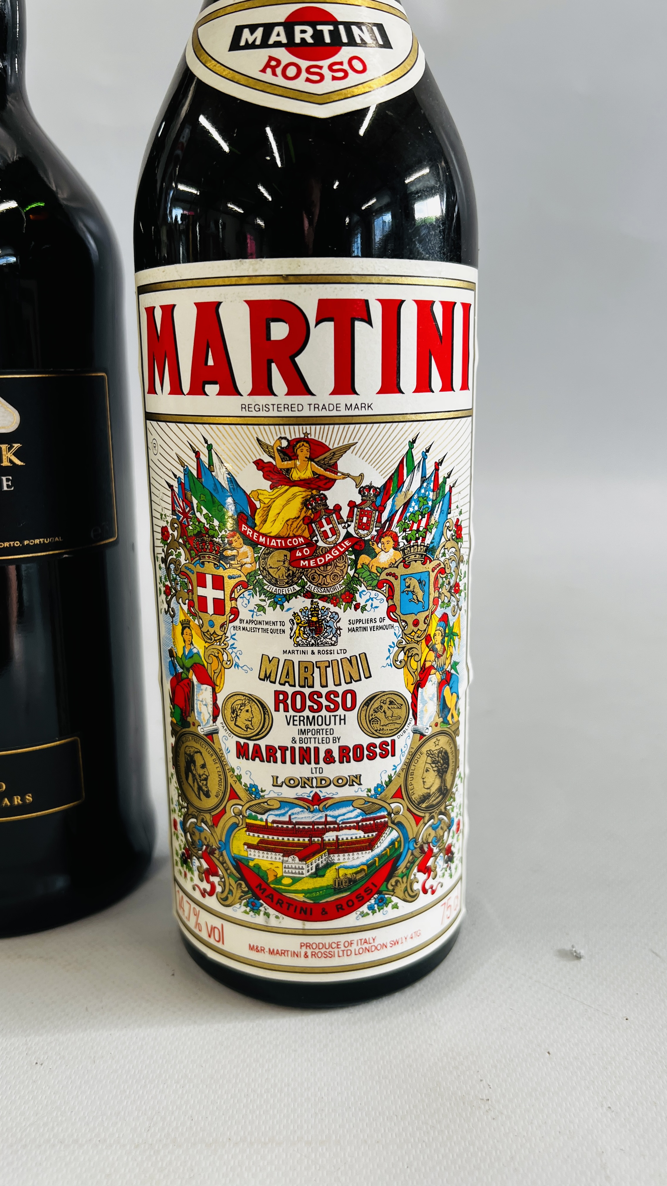 1 X 750ML SMIRNOFF VODKA, 1 X 750ML MARTINI ROSSO, 1 X 750ML DOWS PORT. - Image 8 of 8