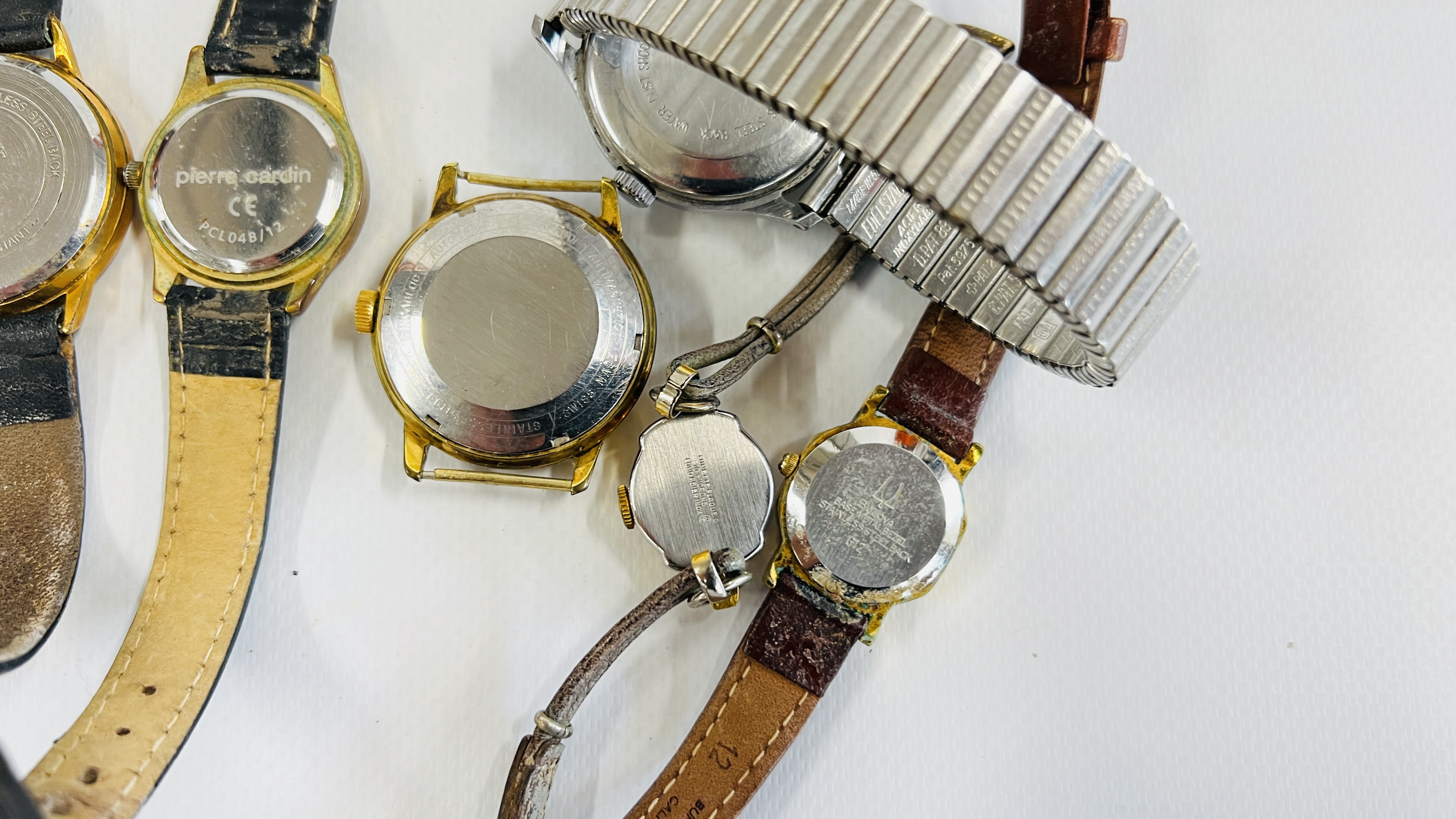 A GROUP OF VINTAGE WATCHES TO INCLUDE EXAMPLES MARKED CORVETTE, INGERSOLL & ORIS ETC. - Image 7 of 7